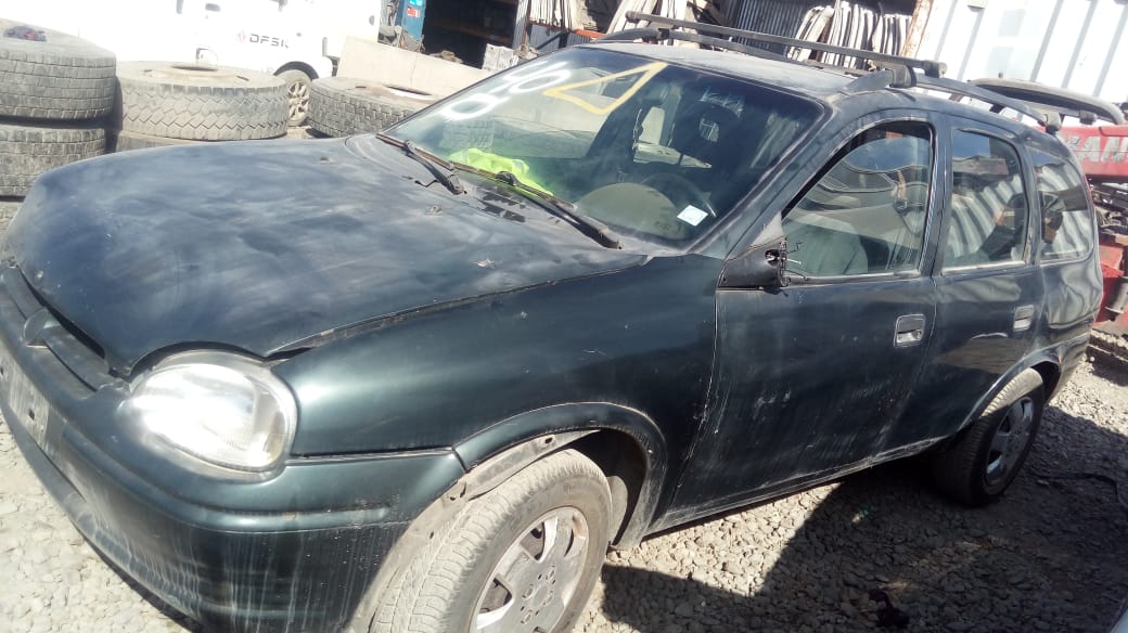  Chevrolet CORSA 1998    EN DESARME